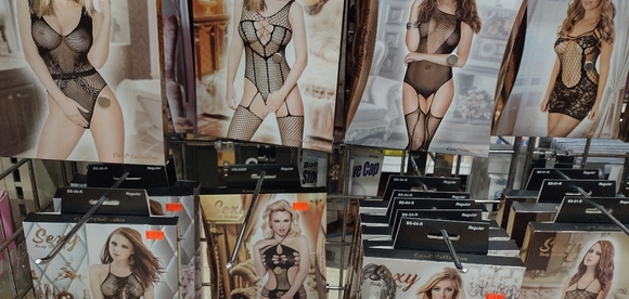 body stocking - Picture 2 of 3